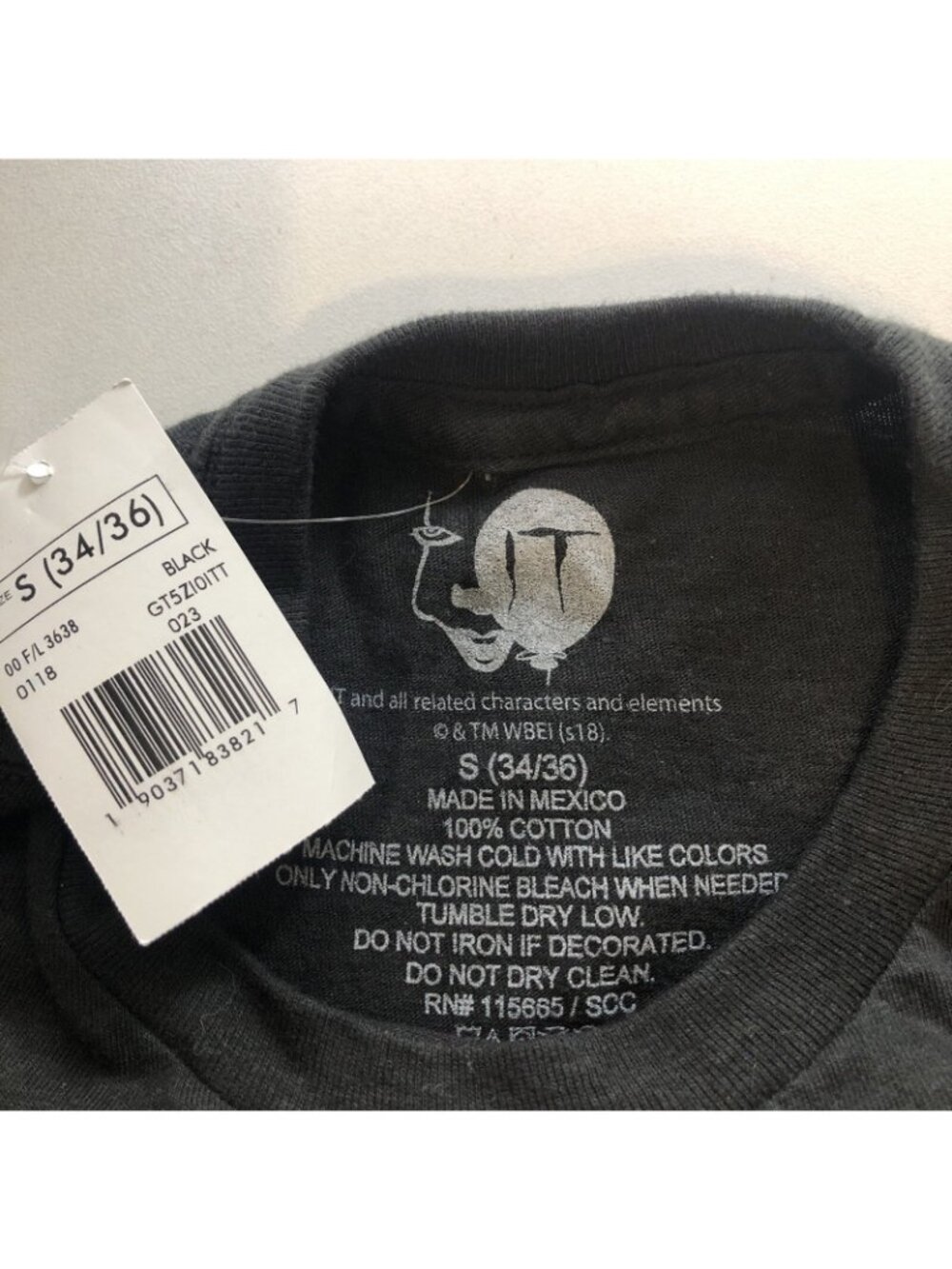 Stephen King’s IT Clown TShirt SMALL You’ll Float Too Pennywise Short Sleeve - Picture 5 of 5